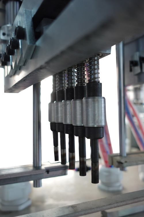 全自动打火机定量灌装机 NT-10SZ